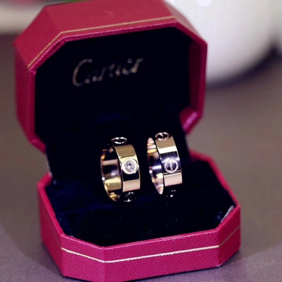 Anillo Love by Cartier - Con brillante